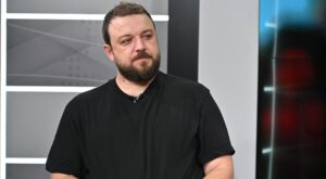 Морал да се удира по брадата за да не пелтечи: Индиец раскажа инспиративна приказна за Слаткаристика