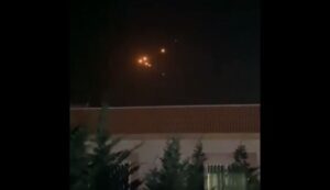 ВИДЕО | Иран испали ракети кон Израел