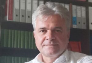 Кој ја предаде индустријата на Македонија