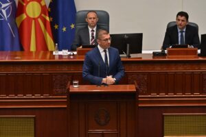 Филипче ставаше нули, Мицкоски ставаше во затвор