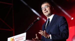 Нема пазарење со идентитетот, тоа е нашата црвена линија — спремете се за маратон кон ЕУ, рече Мицкоски