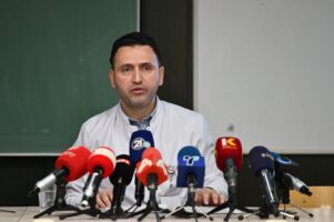 Д-р Реџеп Мемеди -директор на детска клиника / Фото: Слободен печат / Драган Митрески