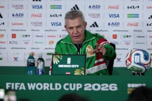 Селекторот Хавиер Агире ја напушти репрезентацијата на Мексико