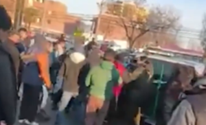 ВИДЕО | Војник со кола влета во толпа на саем во Чиле, уби шест луѓе