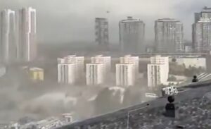 ВИДЕО | Песочна бура во Истанбул: ветрот корнеше дрвја и покриви, авиони не можеа да слетуваат