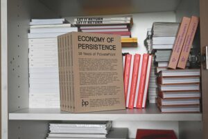 Интердисциплинарното издавачко и кураторско студио „Приватен принт“ бележи една декада активности