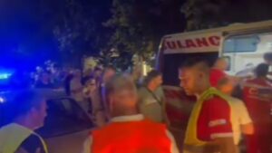 ВИДЕО | Автомобил влета во толпа на протест за поддршка на студентите во Србија