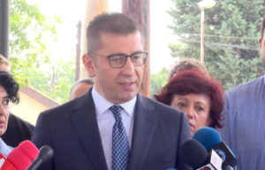 Мицкоски: Еве нека ѝ олесни на опозицијата, нема да се кандидирам за шеф на државата, нека поддржат дијаспората да гласа електронски