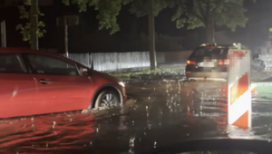 ВИДЕО | Силно невреме во Германија: град со големина на тениски топчиња, поплавени улици и паднати дрвја