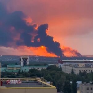 Украина нападна магацини за нафта на југот на Русија, избувнаа големи пожари