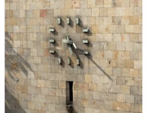 ФОТО: Во невремето оштетен и часовникот на Музеј на град Скопје
