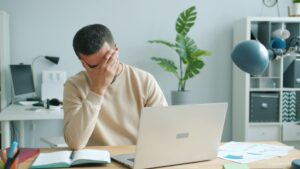 Вработените од генерацијата Зет не го поднесуваат работното време од девет до пет — паузата ја користат за дремка или плачење