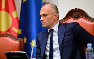 Филипче: Намерното запирање на европскиот пат претставува форма на државен удар